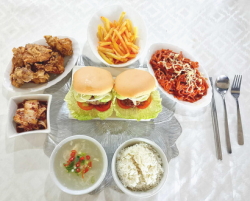 ジュニアサマー　セブ　昼食例