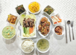 ジュニアサマー　セブ　夕食例