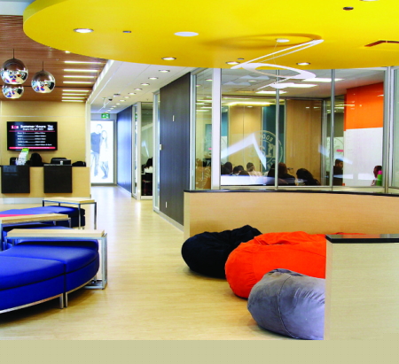 カナダ留学　ILAC バンクーバー　コルドバ校